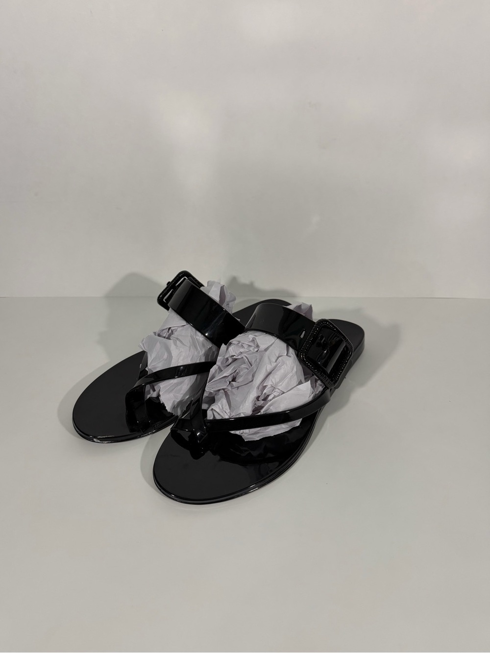 Veronica Beard Clea Black Patent Jelly Buckle Strap Thong Sandals Size 8M